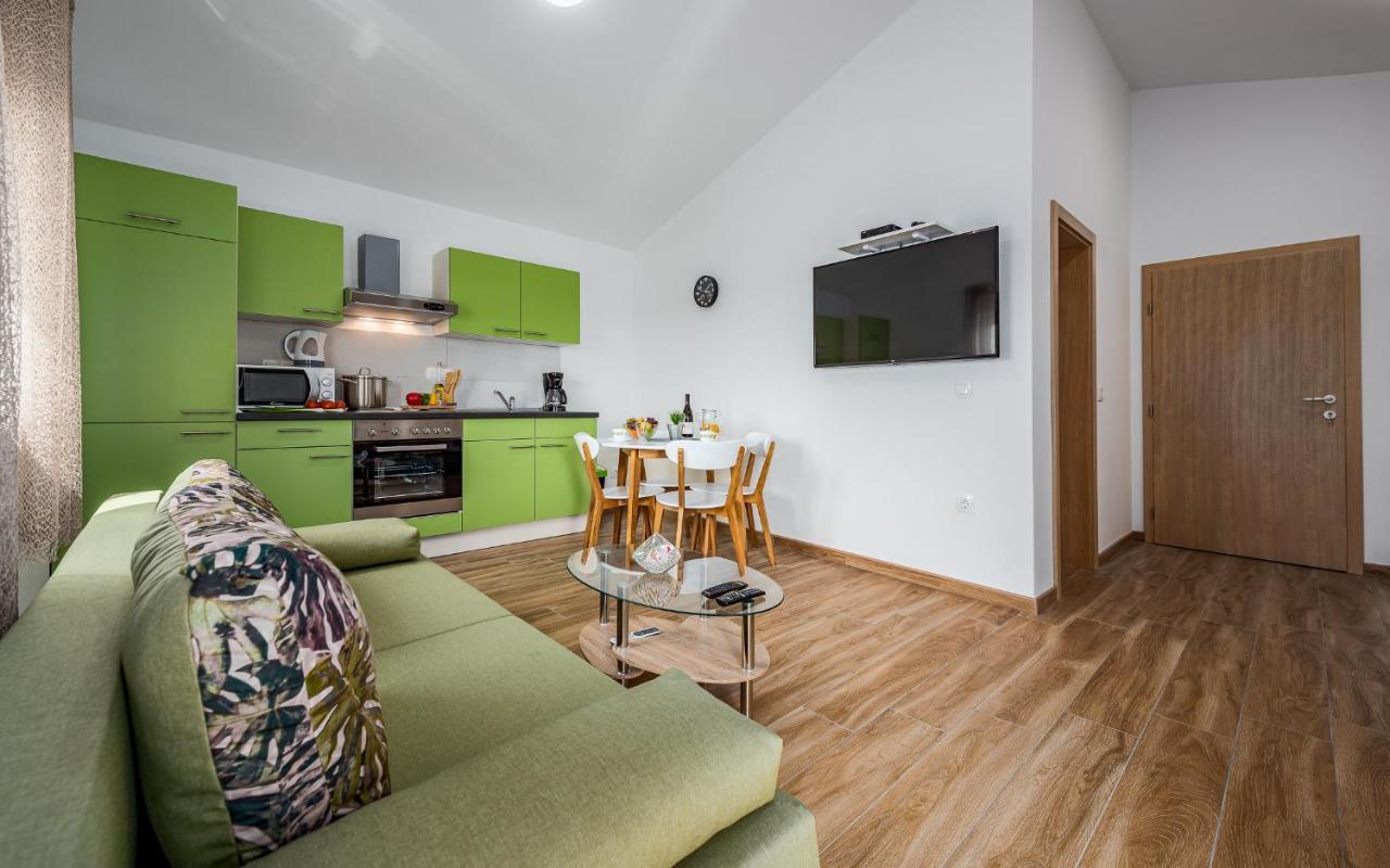 Apartments Nelle Pula Exterior photo